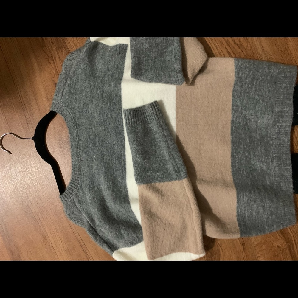 Color block sweater